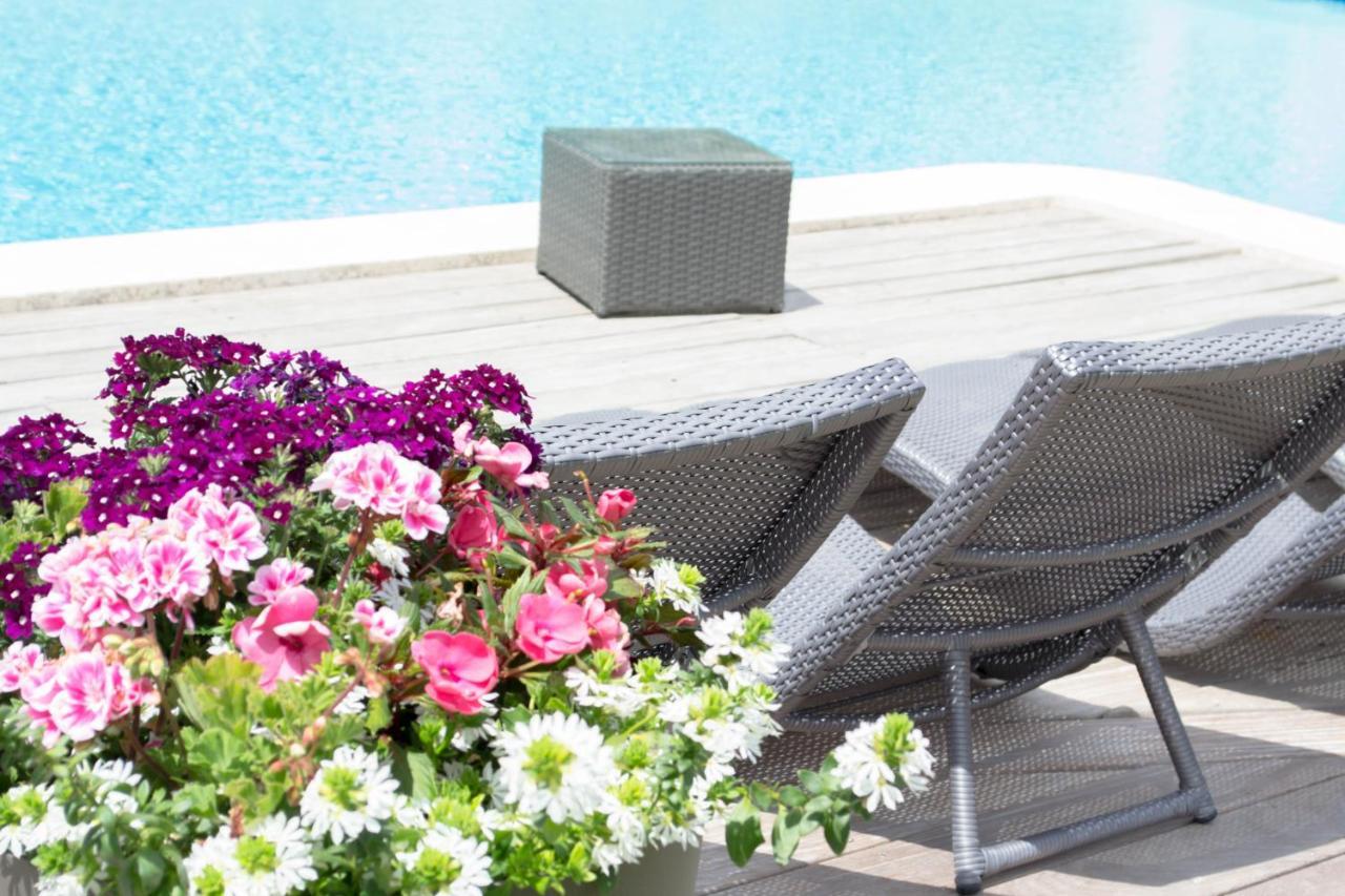 Bed and Breakfast Le Bouquet De L Aromate Joucas Exterior foto