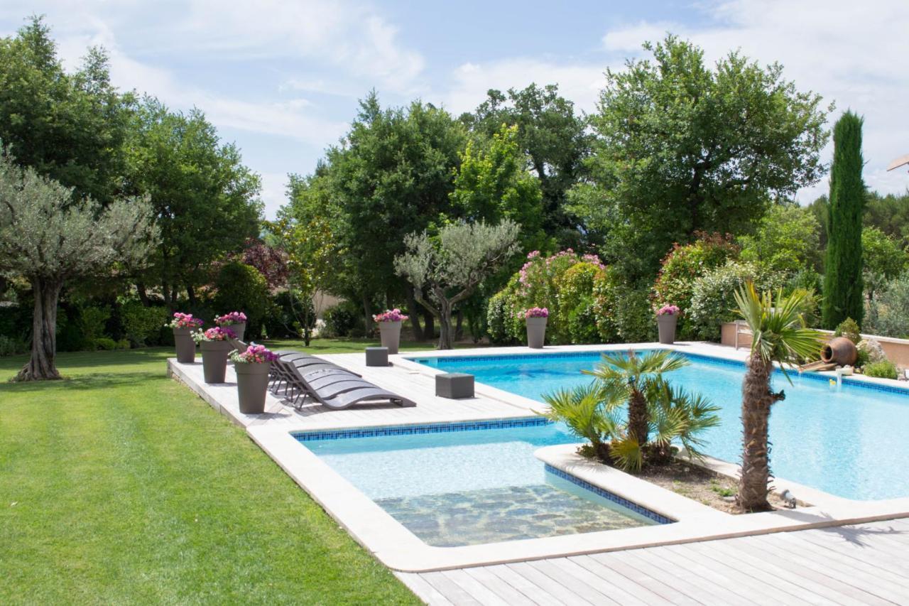 Bed and Breakfast Le Bouquet De L Aromate Joucas Exterior foto