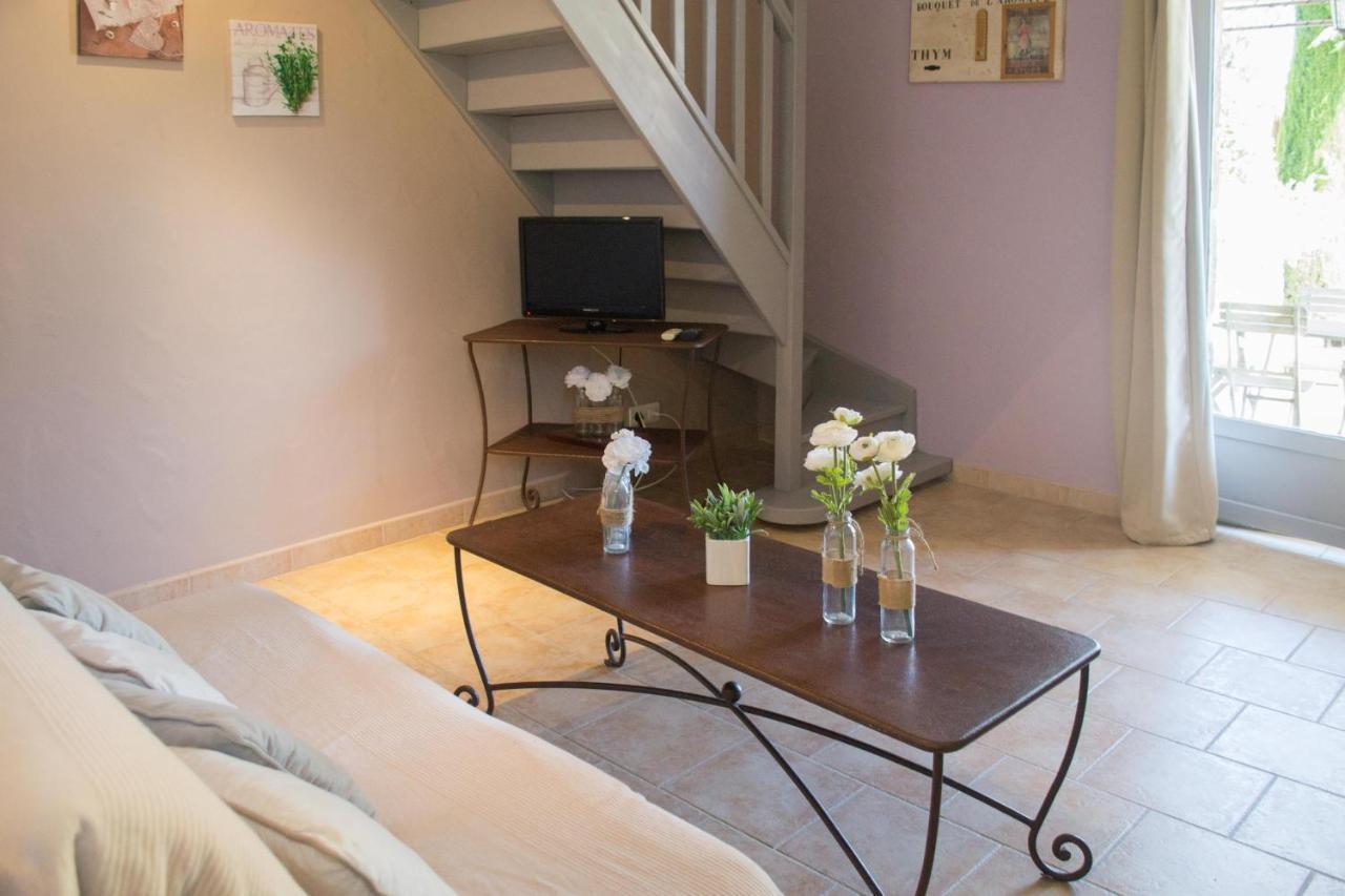 Bed and Breakfast Le Bouquet De L Aromate Joucas Exterior foto